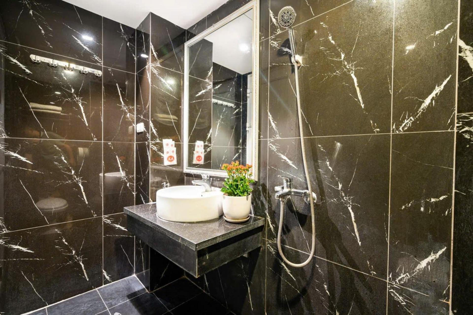 Kieu Anh Hotel Ha Noi Hanoi Esterno foto