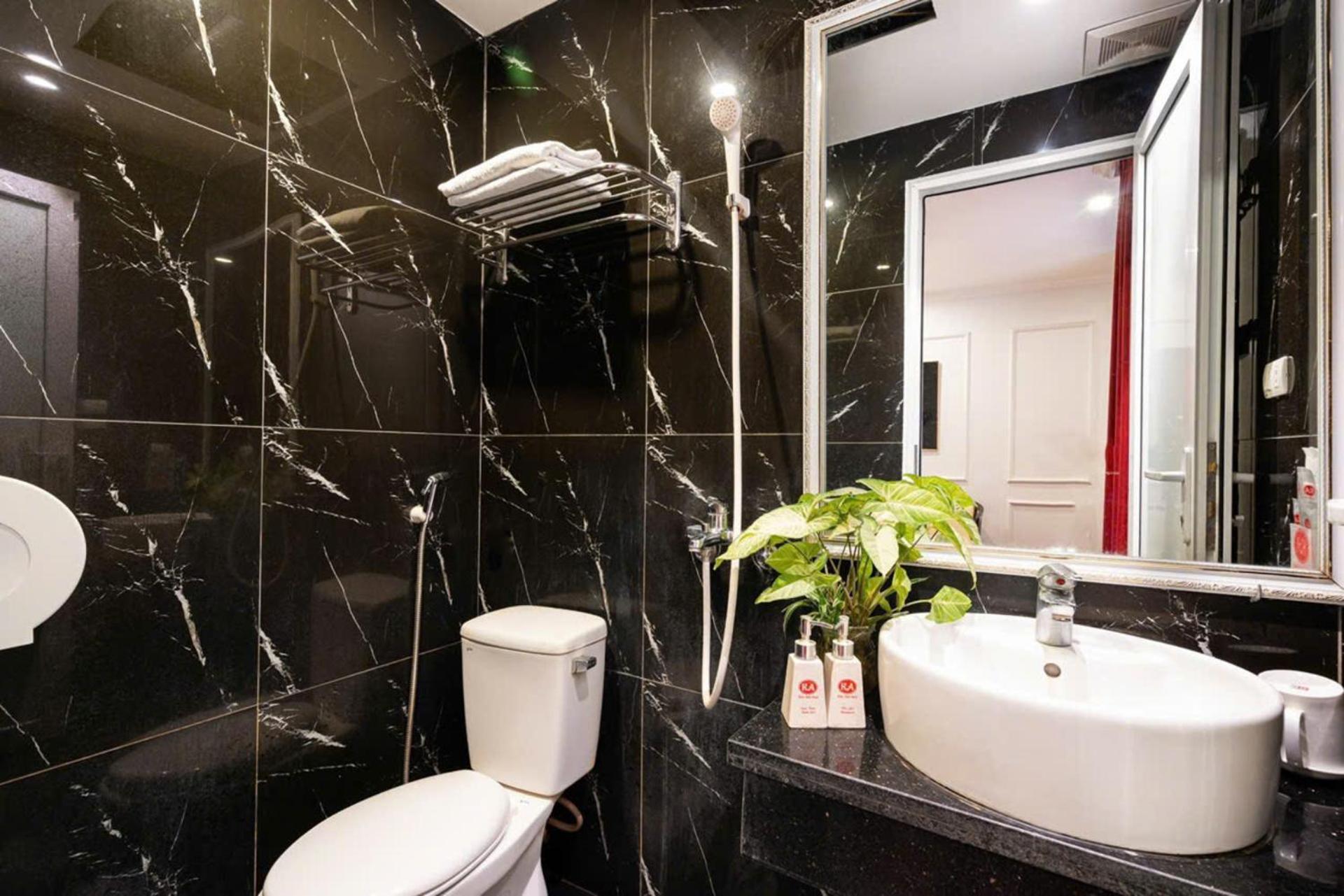 Kieu Anh Hotel Ha Noi Hanoi Esterno foto